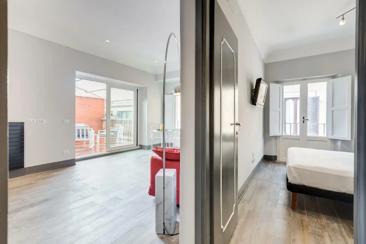 Trevi Area Penthouse Apartment Rome 0*,