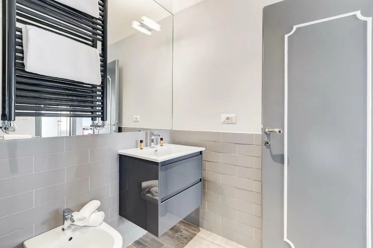 Trevi Area Penthouse Apartment Rome 0*,
