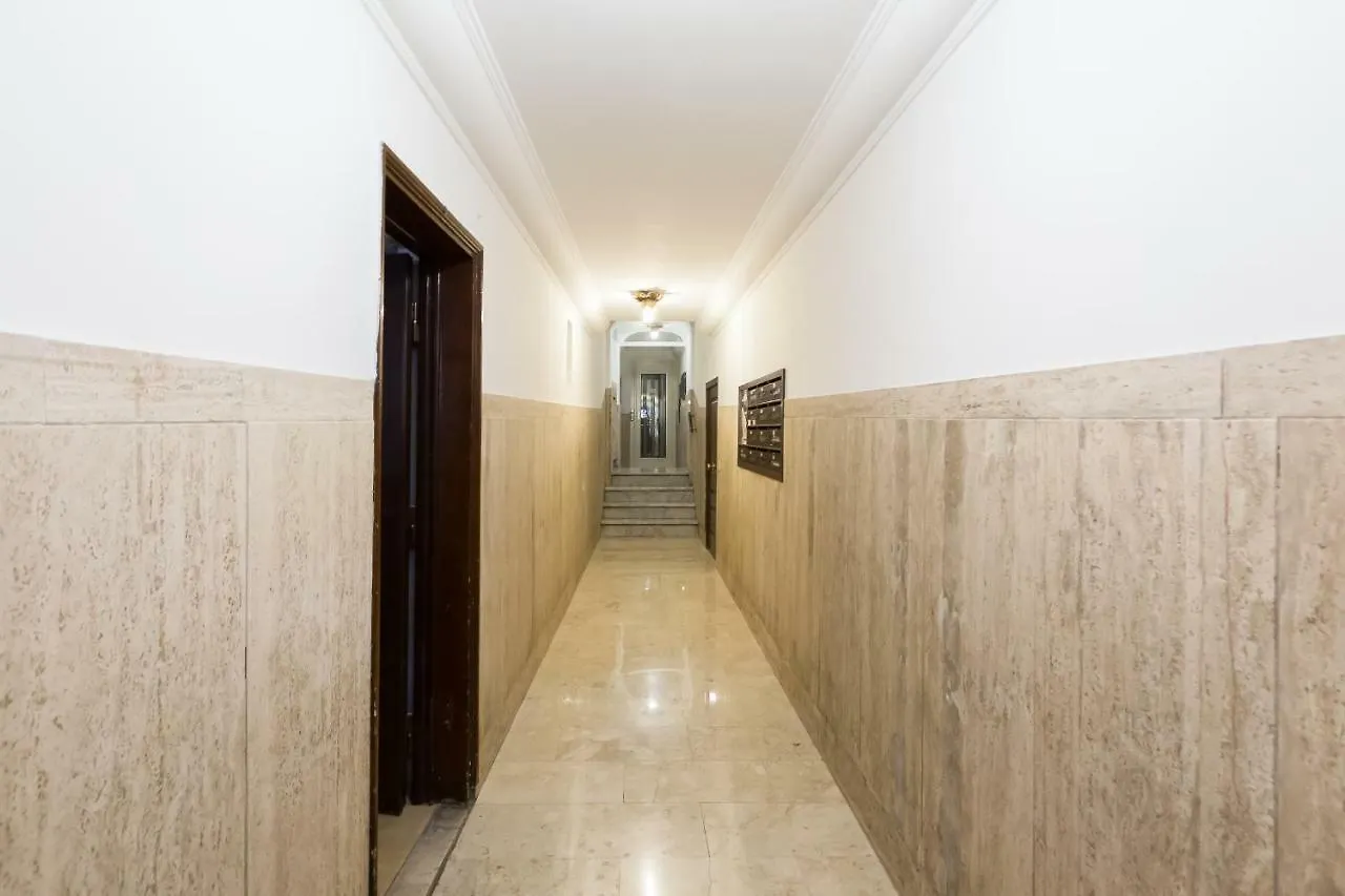 Trevi Area Penthouse Apartment Rome